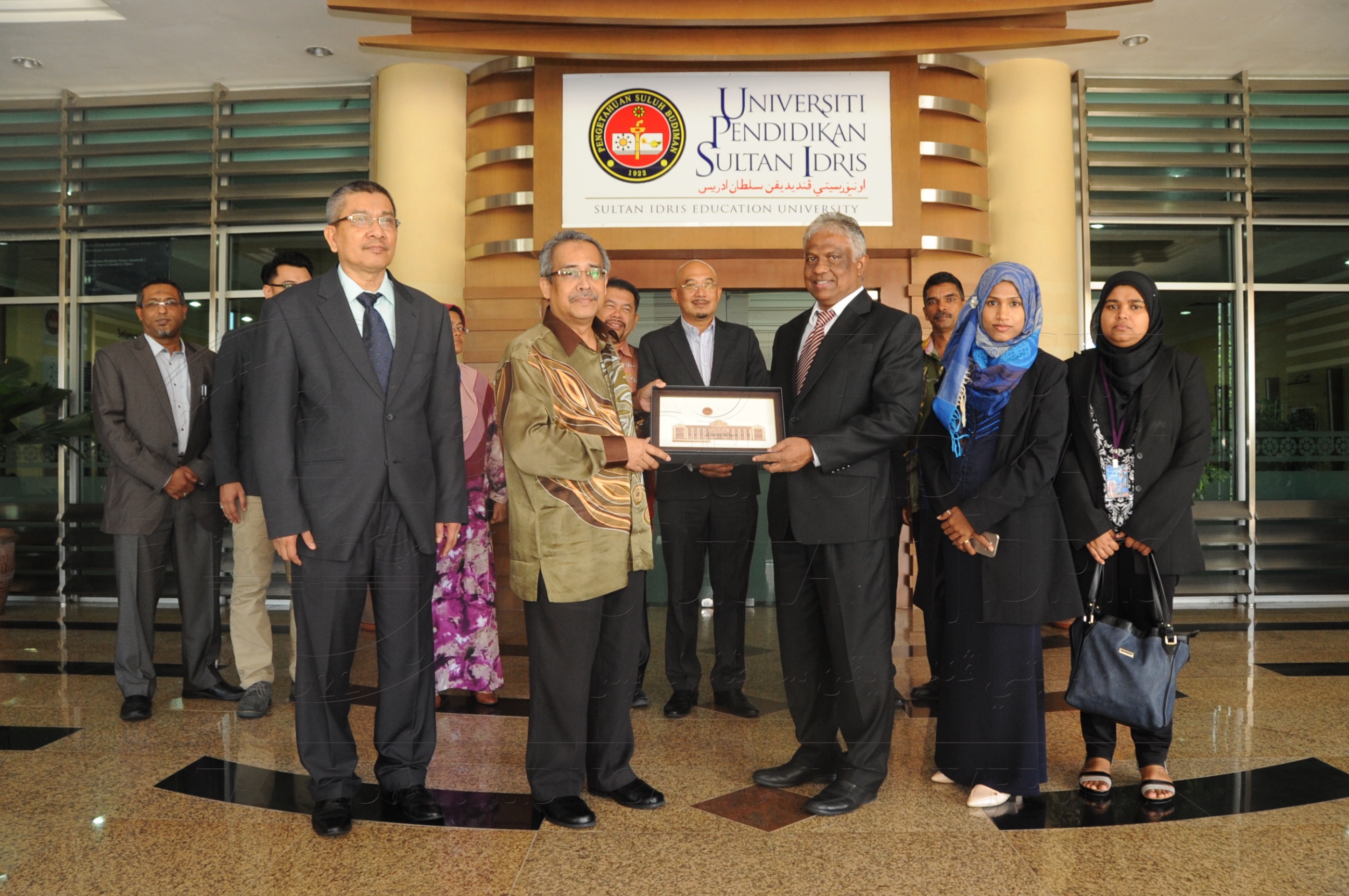 PRO16 7 Maldives HAS 8263